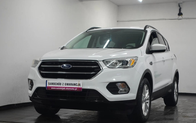 Ford Kuga cena 61900 przebieg: 148299, rok produkcji 2018 z Zator małe 781